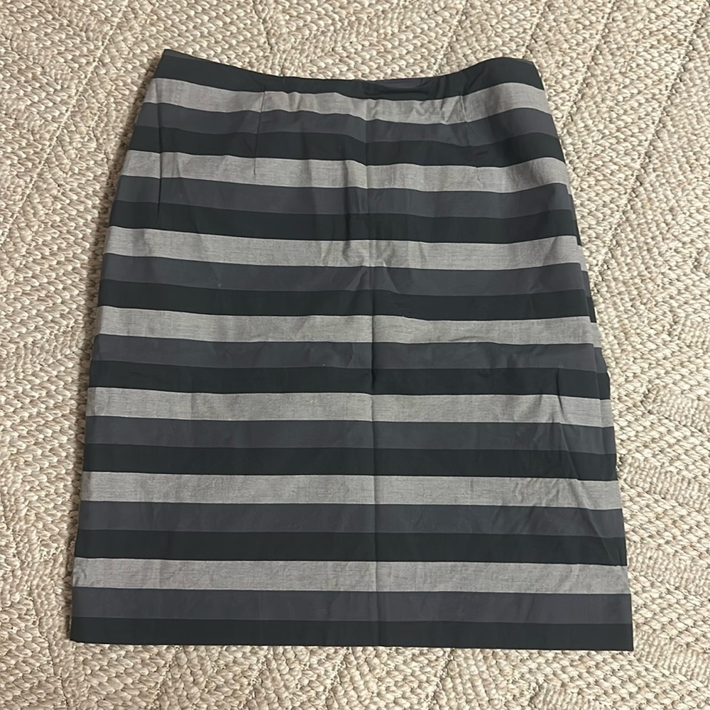 Stripe pencil skirt